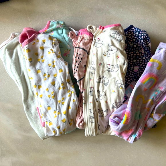 6-9M Footie Jammie’s Lot! - Picture 1 of 1